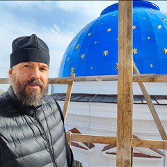 Настоятель отец Евгений Попиченко проверил ход работ по восстановлению Успенского собора